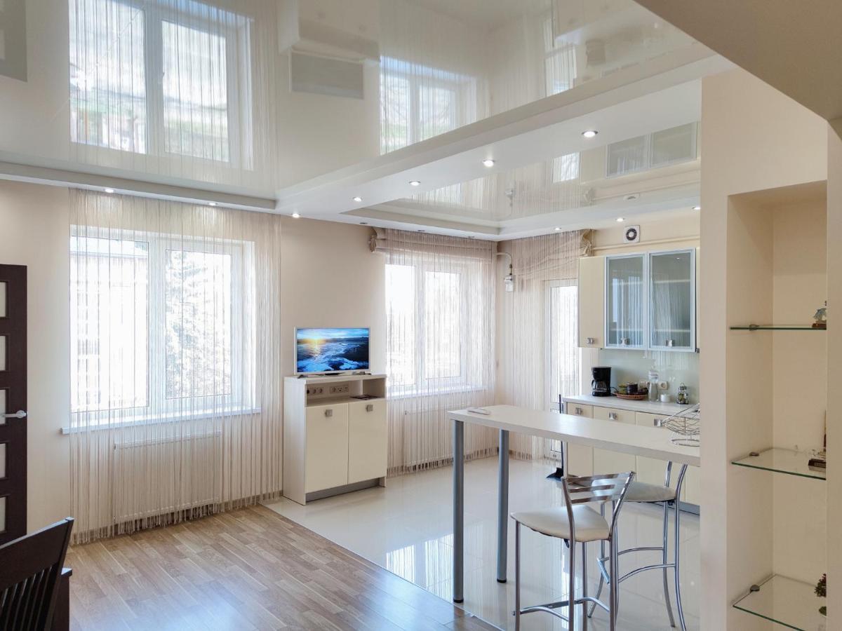 Positive Apartment Lviv Ngoại thất bức ảnh