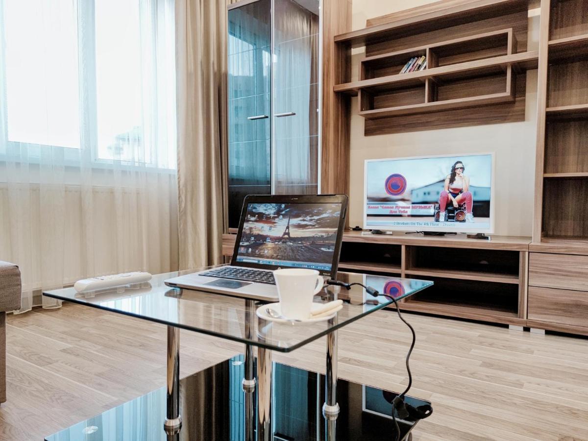 Positive Apartment Lviv Ngoại thất bức ảnh