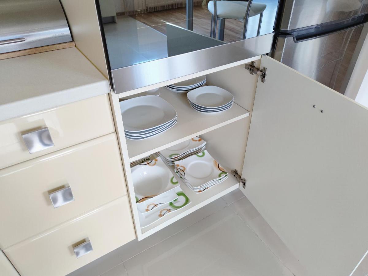 Positive Apartment Lviv Ngoại thất bức ảnh